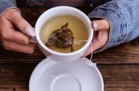 小心茶多酚干扰胚胎发育，试管移植后饮用绿茶要谨慎
