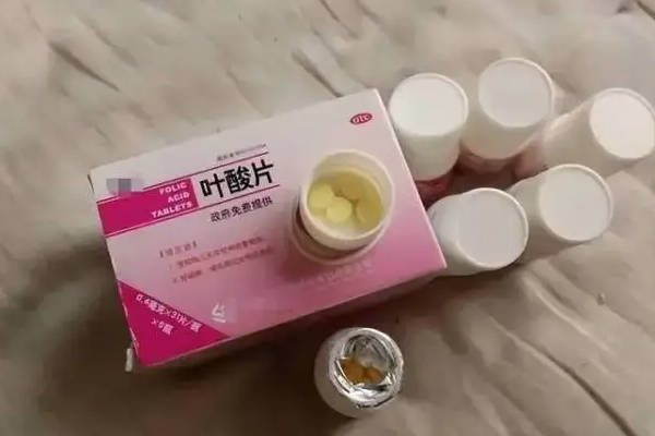 备孕吃dha和叶酸没有哪个更好