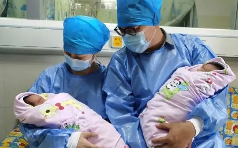 试管生了一对龙凤胎是福报还是孽报？