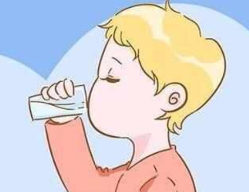 婴儿自己很难将痰液顺利吐出