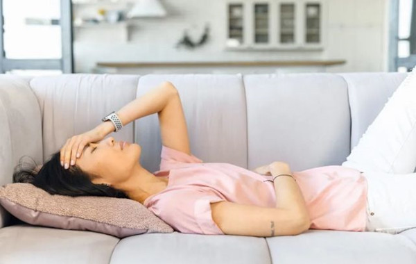 女性激素6项不正常表现汇总，体毛增多时就要当心了