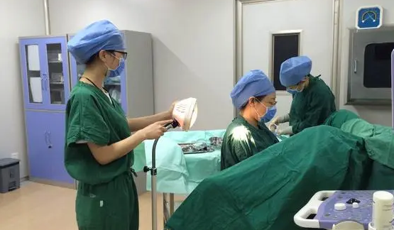 35岁女性三代试管做完取卵手术后多久就可以碰冷水了？