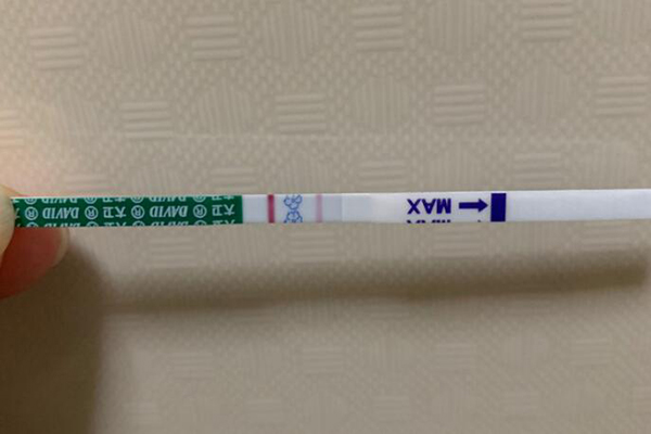囊胚移植8天还是白板很正常