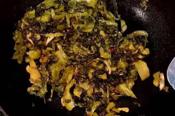 试管取卵后吃酸菜会加重积液