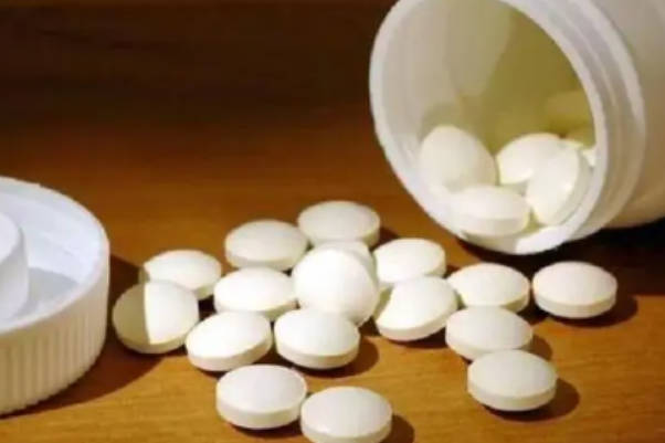 替勃龙片是雌激素和孕激素的一个成分