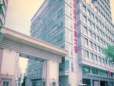 中国人民解放军火箭军特色医学中心LOGO