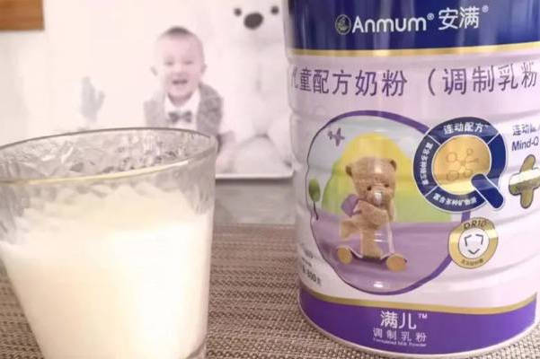 安满奶粉属于中高端档次奶粉