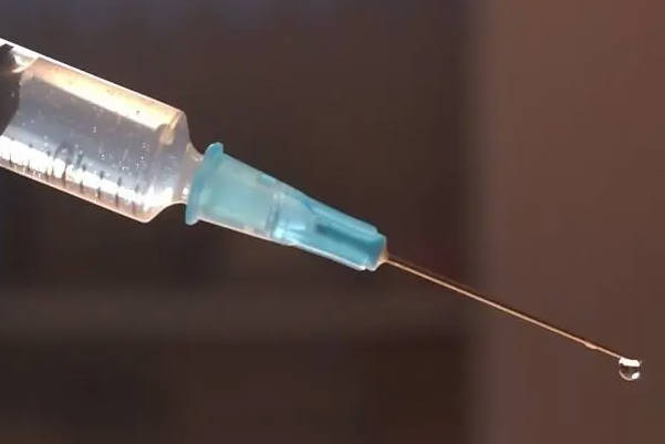 达菲林与贝依成分不同却功效相近