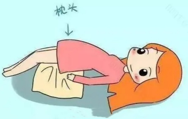 可以选择仰卧位或半蹲位