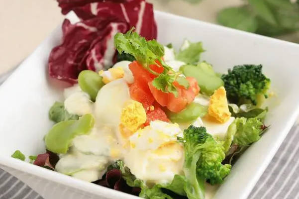 清淡饮食是注射绒促性素后需要做的