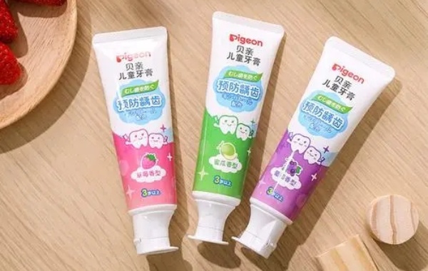贝亲是一款适合婴幼儿使用的牙膏