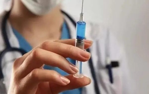 34岁女性做二代试管打促排针后只有4个卵泡正常吗？