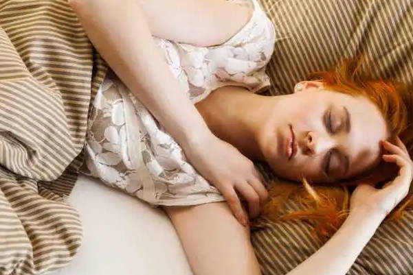 女性多休息可促进胚胎着床